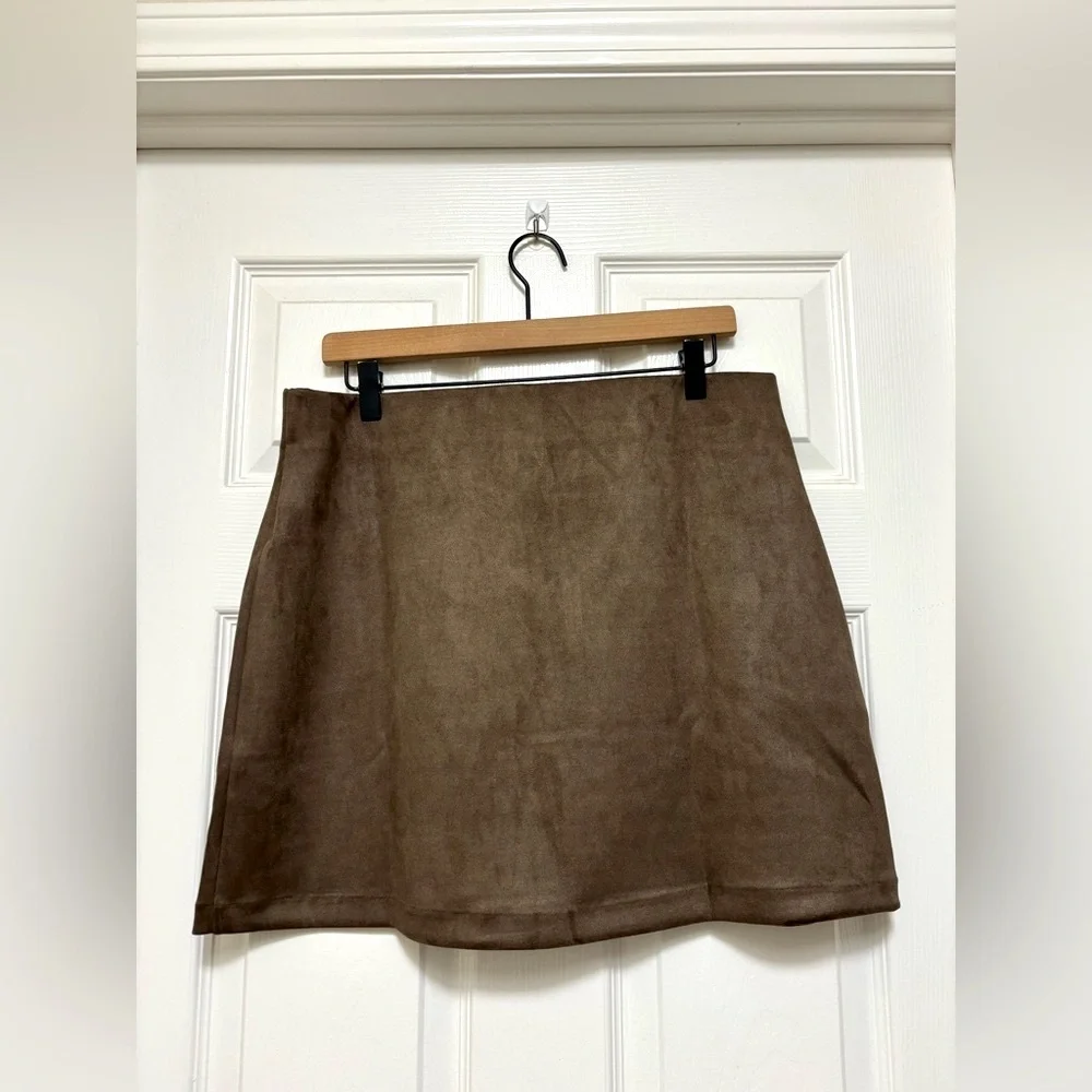 NWT MANGO Suede-Effect Mini Skirt